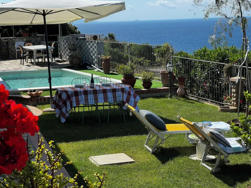 BELLAVISTA Blick auf die Insel Elba - Image 1