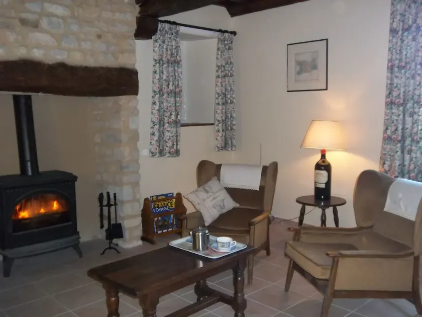 Ein gemütliches, ruhiges Cottage (mit modernen Annehmlichkeiten). In der Nähe der Strände von Bayeux und der Normandie. - Image 1