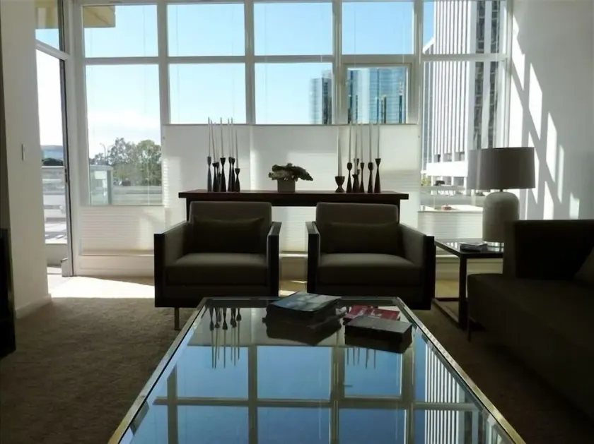 WEST OCEAN TOWERS Long Bch Condo 2Bed/2BA/Sunny/Balcony/ Pool/Gym/BEST BUILDING! - Image 1