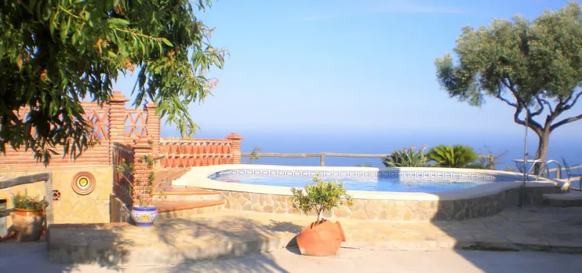 Hus med en utrolig udsigt over Nerja og Middelhavet - Image 1