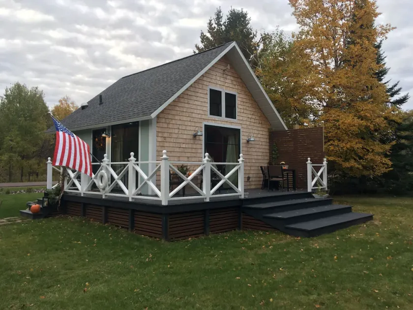 Lux Lille Chalet On Lake Superior 3 Mi Fra Calumet. 4 sovepladser Komfortabelt. - Image 1