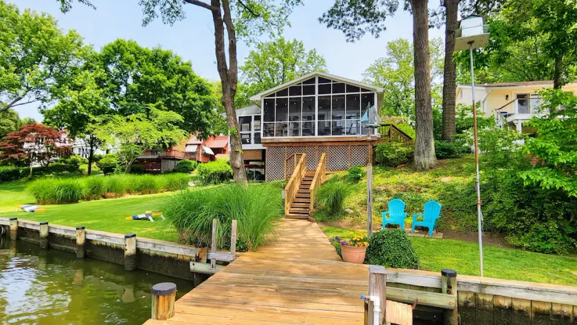 Annapolis waterfront with kayaks, private pier, 5.5 miles to downtown Annapolis  - Image 1