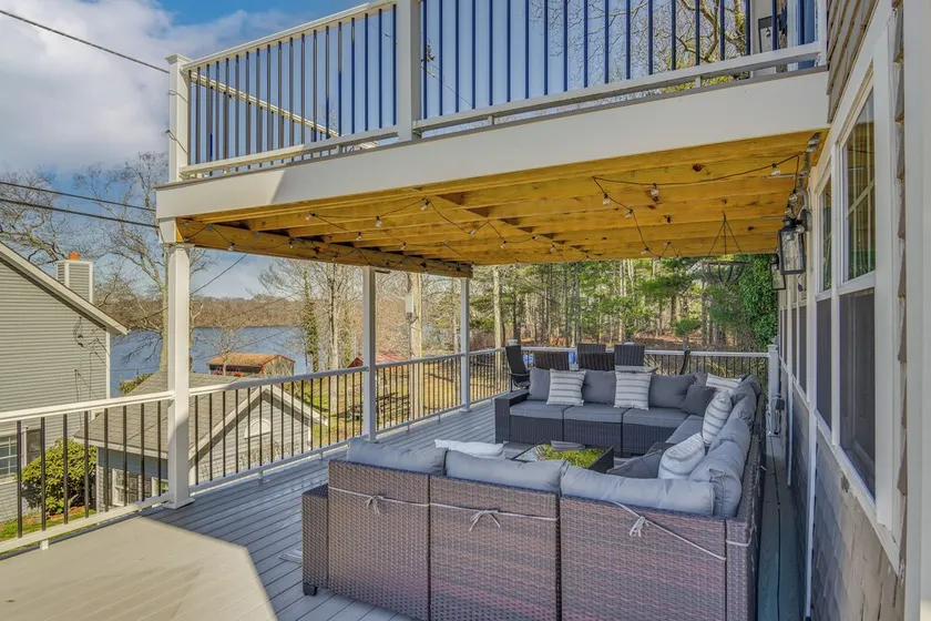 New England Cottage! Water Views & Decks - Image 1