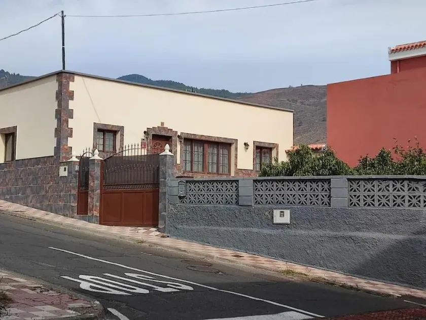 Villa Rosa - Image 1