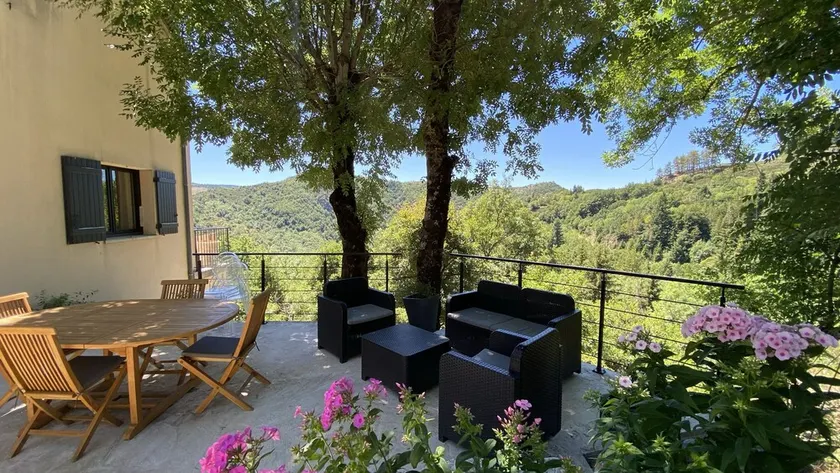 contemporary house breathtaking view - Image 1