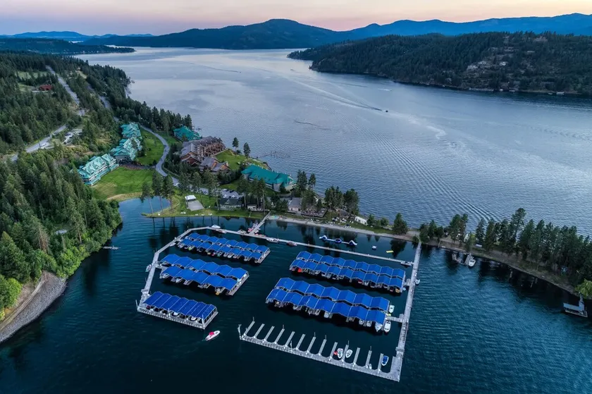 Mountain Lake Getaway - Image 1