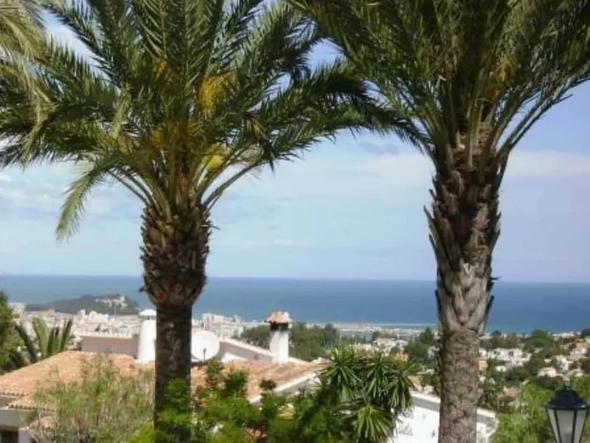 BUNGALOW IN DENIA WITH PRIVATE GARDEN. VERY CALM URBANIZATION. WONDERFUL VIEWS. - Image 1