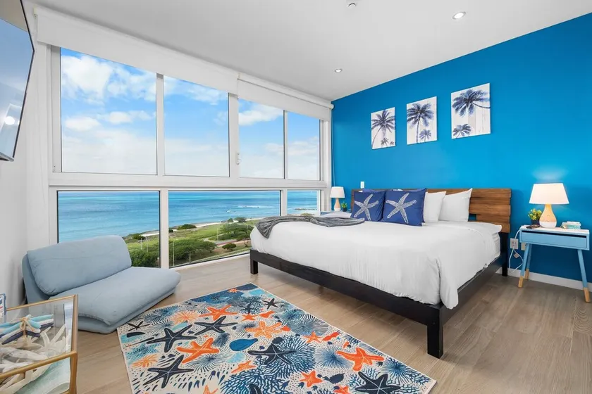 It's 5 O'clock Somewhere, Penthouse PH3-5 3Bdrm - Image 1