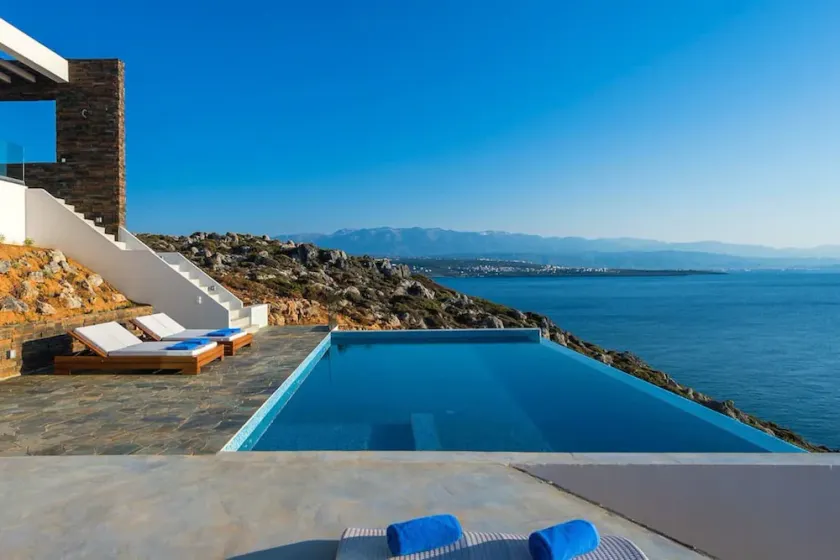 Villa Blue Lagoon -Unifying your luxury senses -SEAFRONT - Image 1