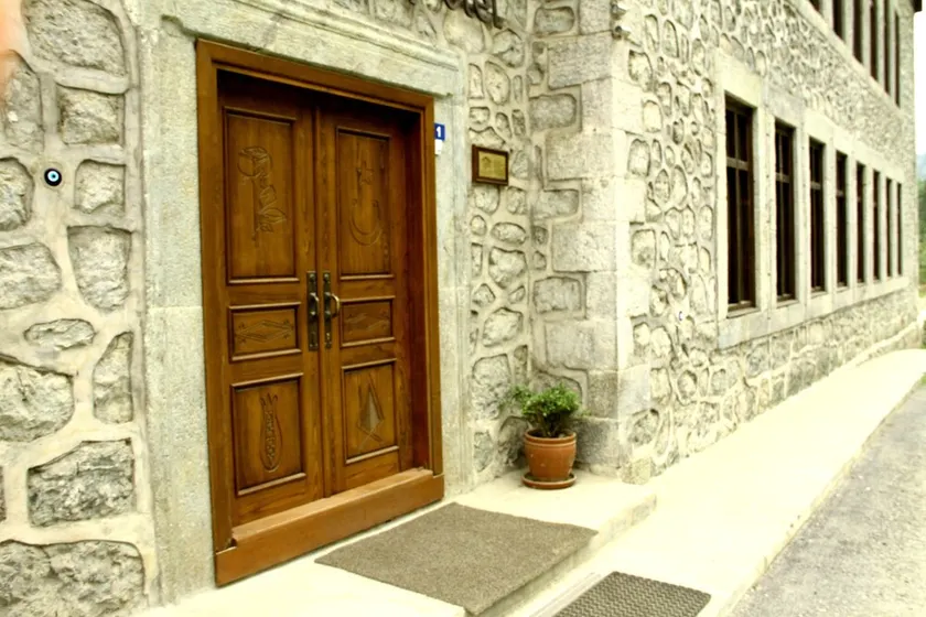 Camlihemsin Tasmektep Hotel - Image 1