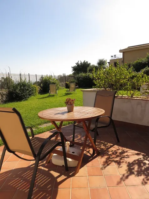 Studio mit eigener Terrasse, Pool und Meerblick Wi-Fi - Image 1