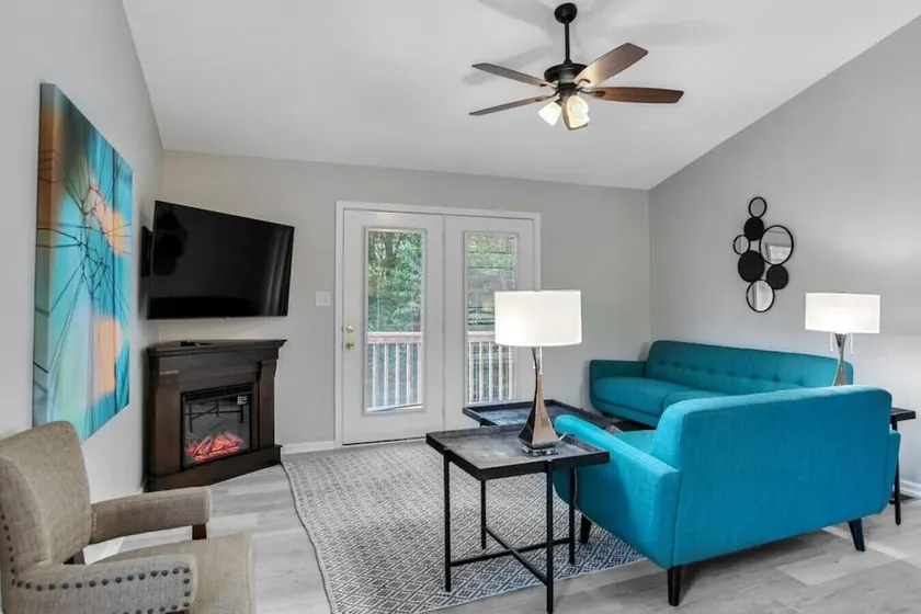 Comfortable South Asheville Townhome W/ Hot Tub - Image 1