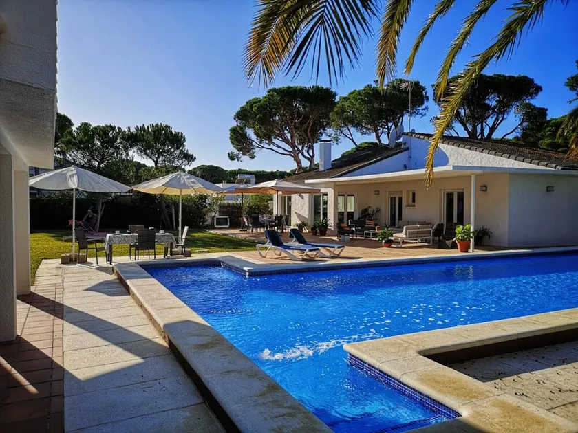 Las Palmeras. R14m pool, beach 400m - Image 1