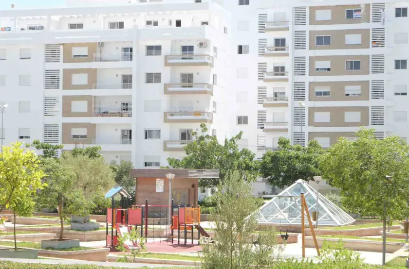 European luxury apartment - Image 1
