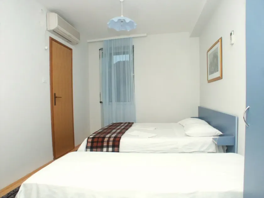 Studio flat near beach Komiža, Vis (AS-2429-e) - Image 1