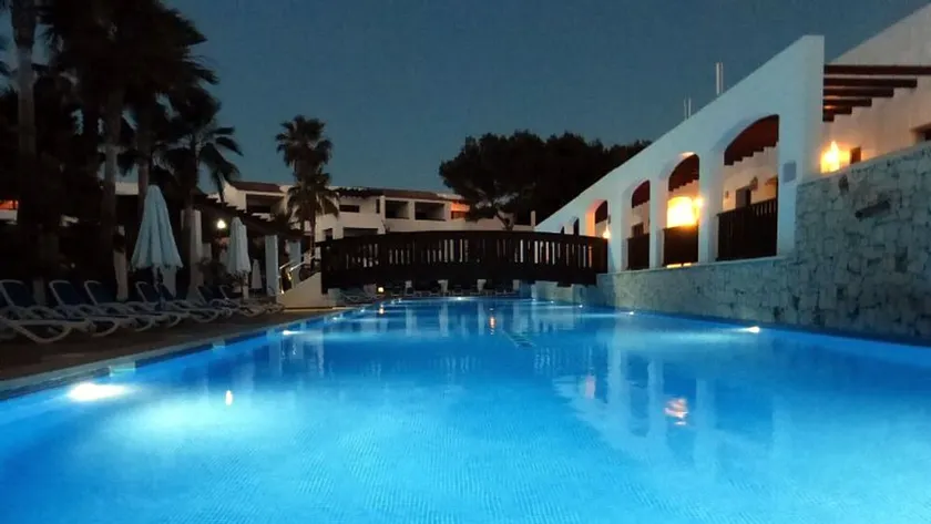 Appartement penthouse exclusif dans un complexe de vacances fantastique avec une grande piscine - Image 1