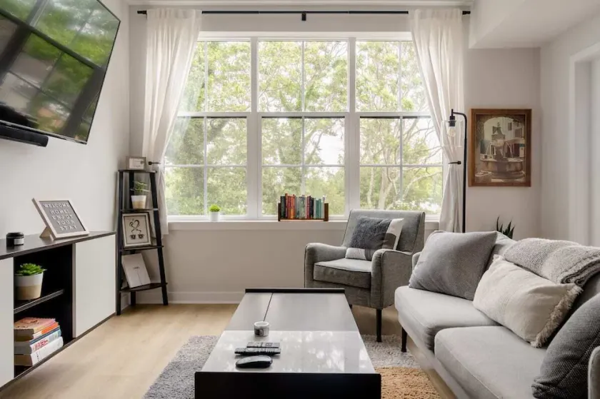 New Downtown Annapolis Condo With Free Parking - Image 1