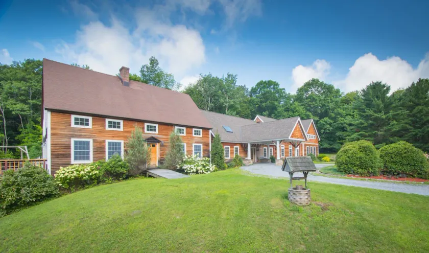 Karin's Place VT: Secluded post and beam with private pool, sauna, & playground - Image 1