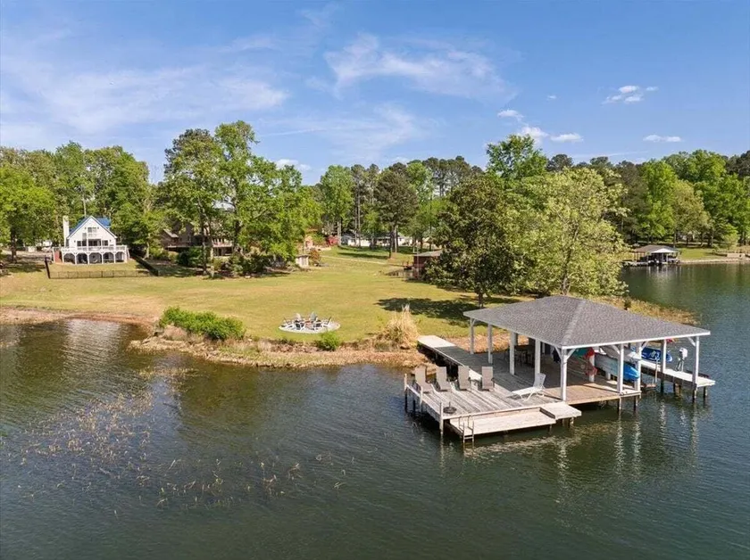 Blue Pointe | Amazing sunset views| Fabulous flat lot| Pet Friendly (Fee) - Image 1