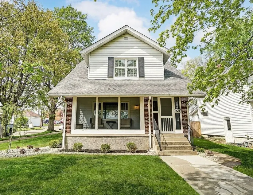 Webster Ave · Close to entertainment, shopping and restaurants - Image 1