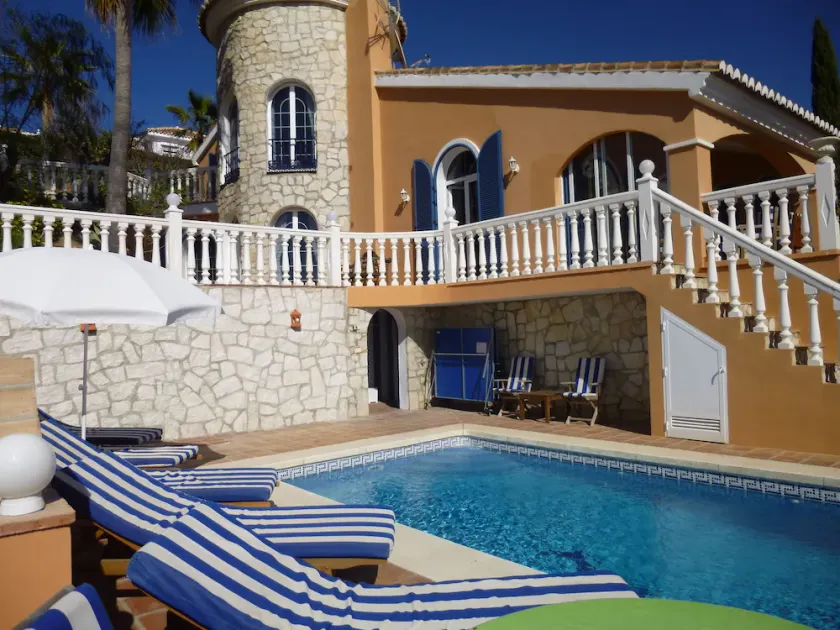 4 sovrum villa med uppvärmd pool - Image 1