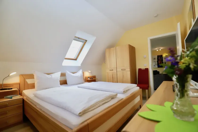 Urlaub auf der Insel Rügen in der Ferienwohnung 5 im Haus \"sonne\" - Image 1