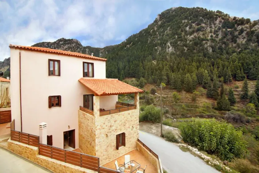 Maisonette in Villa Zourva - Image 1