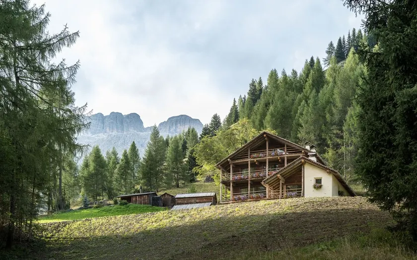 Exklusives Chalet in den Dolomiten, Sella Ronda und Dolomiti Superski - Image 1