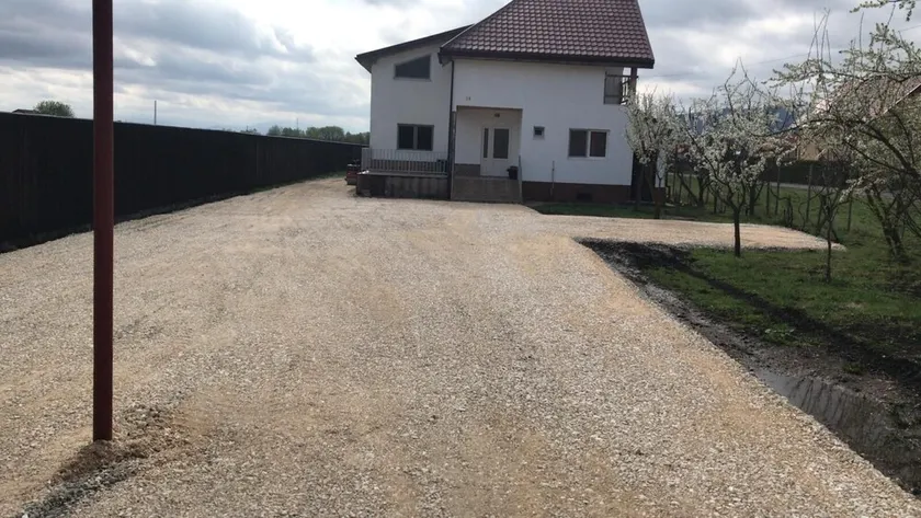 Private 4 Bedroom Villa with Mountain View - Image 1