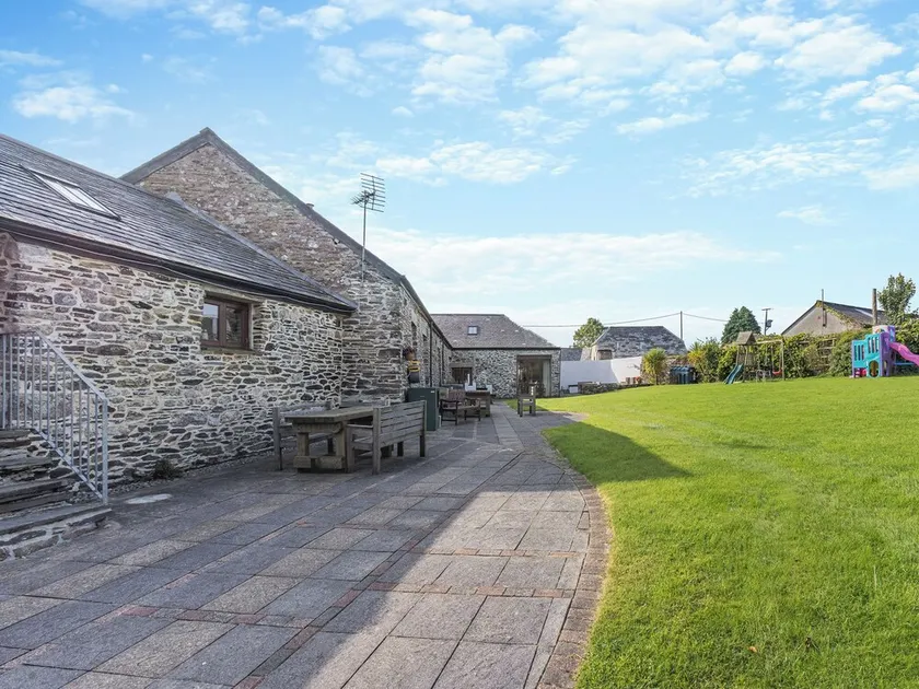 3 bedroom accommodation in Tresmeer, near Launceston - Image 1