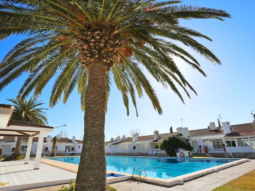 Wonderful  villa for 6 people with pool, A/C, WIFI, TV, patio and pets allowed - Image 1