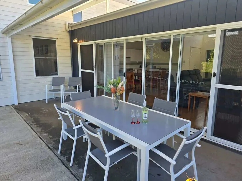 Tallwoods Beach House - Image 1