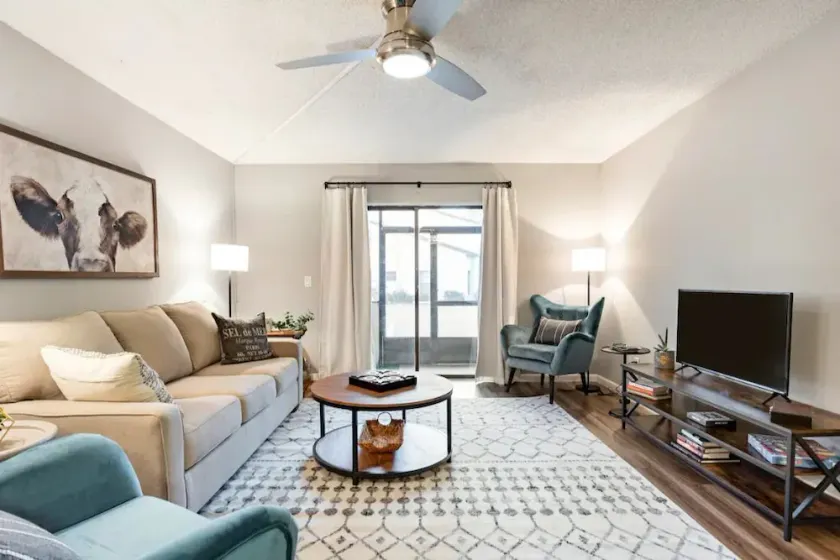 Ocala 352 Chic Stay - Image 1