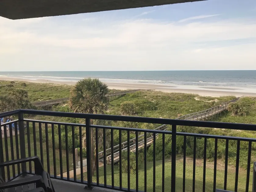 Direkte Oceanfront Top Floor 2/2 Beach Condo på Barefoot Trace # 413 - Image 1