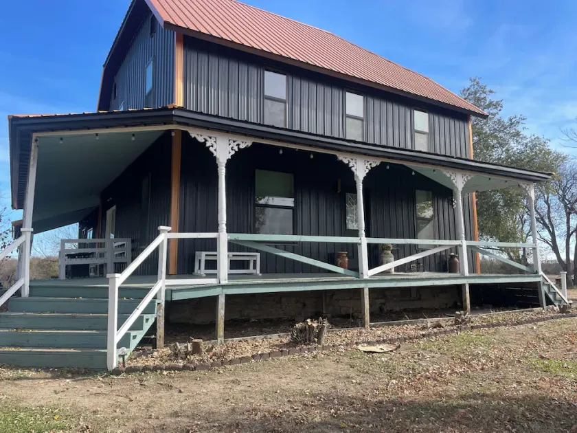 Lake House at Melvern - Image 1
