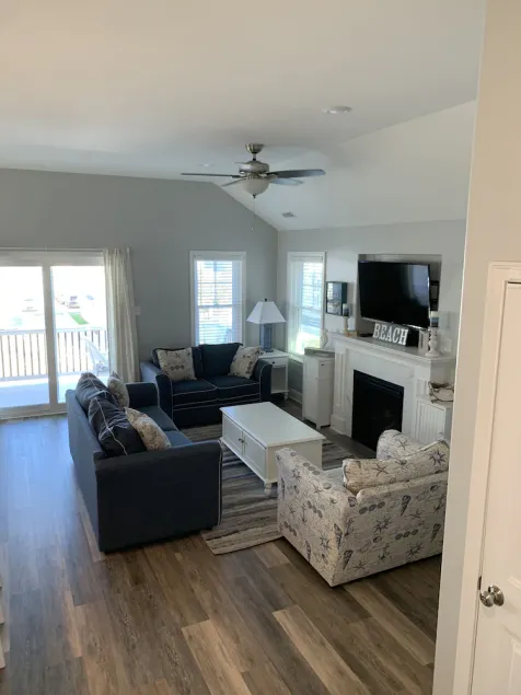 New home on Asbury - Perfect location! - Image 1