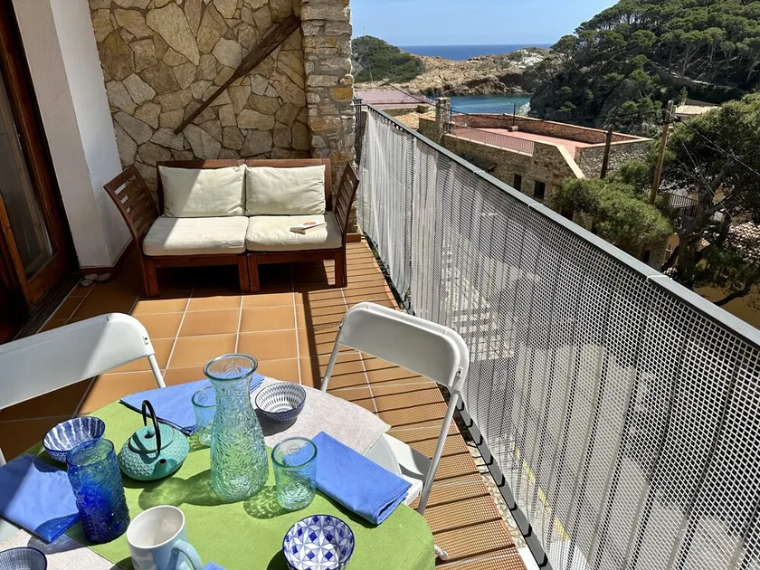 Vue sur la mer. 150 mètres de la plage de Sa Tuna - Image 1