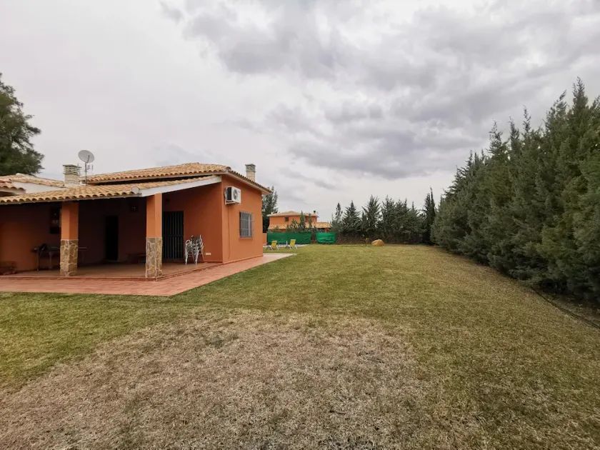 RURAL HOUSE WITH POOL. CHALET ALCAZABA - Image 1