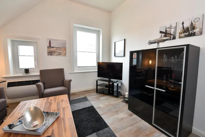 Comfortable vacation apartment with a garden, sauna, and beachfront location in Cuxhaven - Image 1