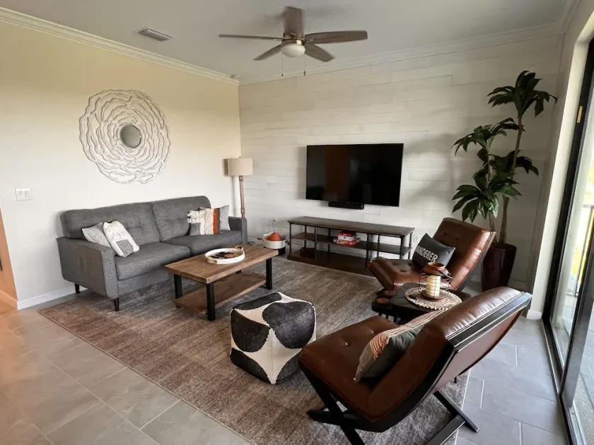 Golf, Pools, Shops in highly Desired Lakewood National Golf Club - Image 1