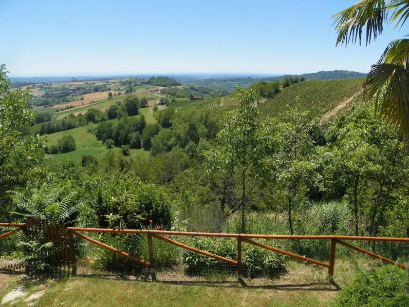 Cocconato: Casa com jardim privado nas colinas. - Image 1