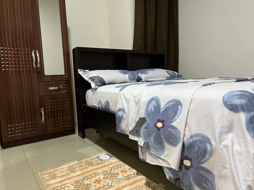 Letstayroyal luxury Apartment not far from kotoka international airport and Mall - Image 1