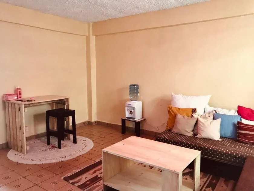 Cozy suburban apartment staycation - Image 1