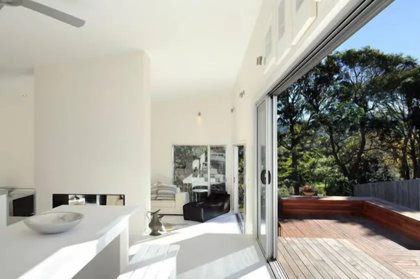 Bella Home - Architecturally designed just 120 meters to beach - Image 1