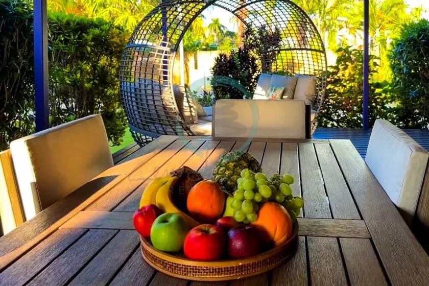 Zenhouse: 6-BR Balinese Tropical Oasis in Nightcliff Central - Image 1