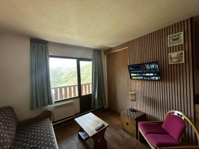 100m des commerces, 6ème étage, vue montagne, balcon, télévision, 25m², Les Menuires - Image 1