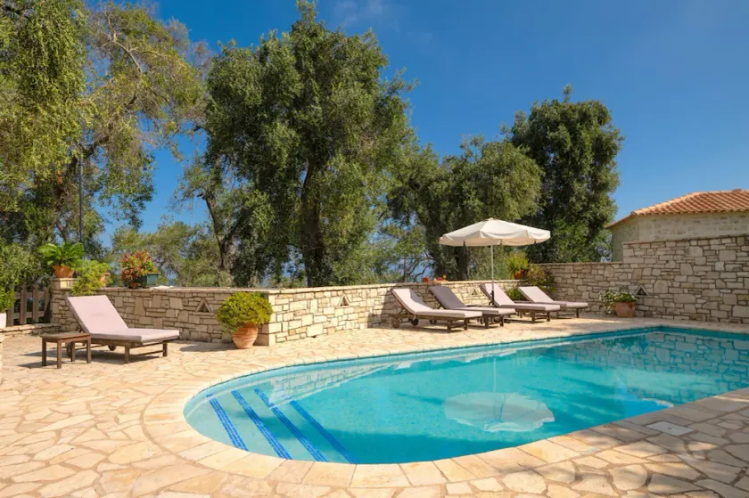 Your Paxos Paradise Awaits! 10x4m private pool, spacious terrace, and 3 bedrooms for up to 6 guests. - Image 1