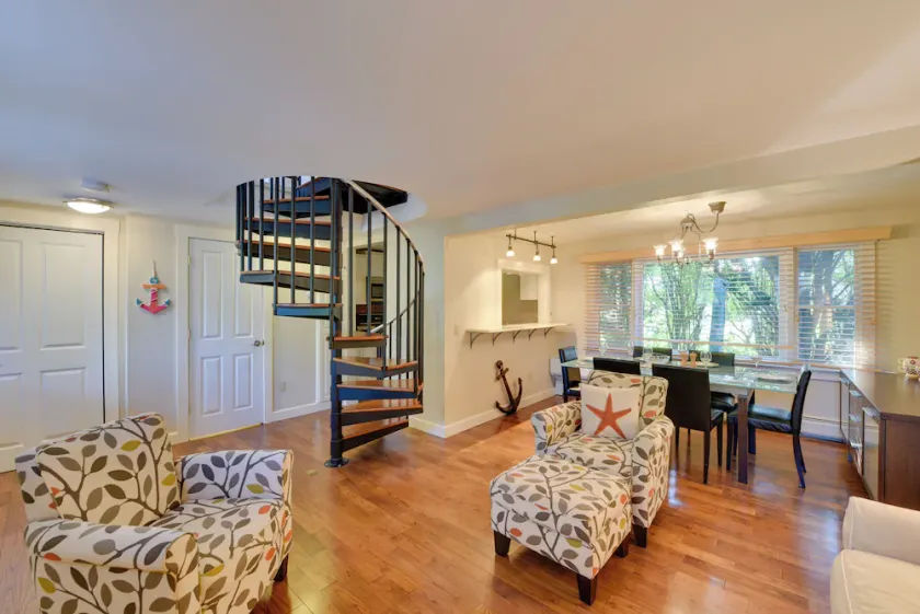 Stroll to Commercial St! Coastal Retreat w/ Patio - Image 1