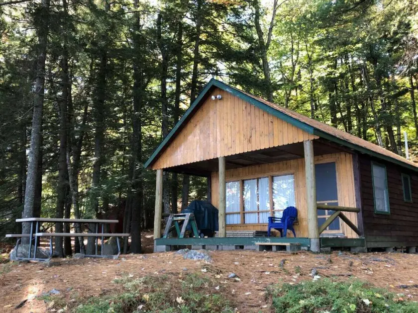 Secluded Waterfront Cottage on Peabody Pond – Perfect Maine Escape - Image 1