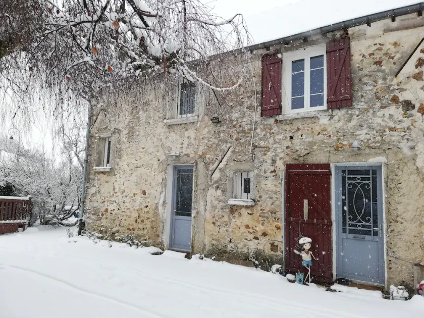 Cottage at the gates of champagne between Paris and Reims - Image 1